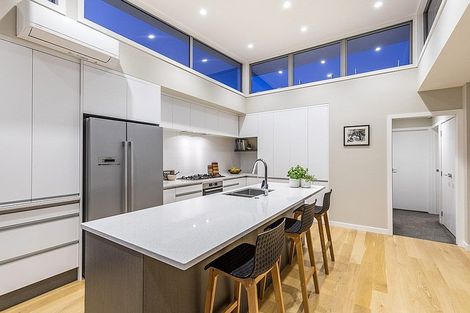 Photo of property in 2/49 Seaview Road, Castor Bay, Auckland, 0620