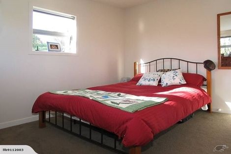 Photo of property in 5a Ryan Grove, Tawa, Wellington, 5028