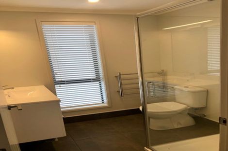 Photo of property in 2 Patariki Way, Beach Haven, Auckland, 0626