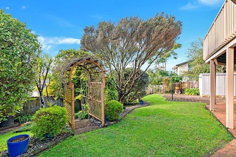 Photo of property in 8 Princess Maria Place, Massey, Auckland, 0614
