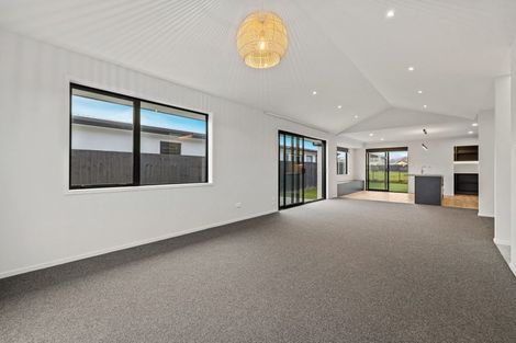 Photo of property in 32 Glengael Drive, Halswell, Christchurch, 8025