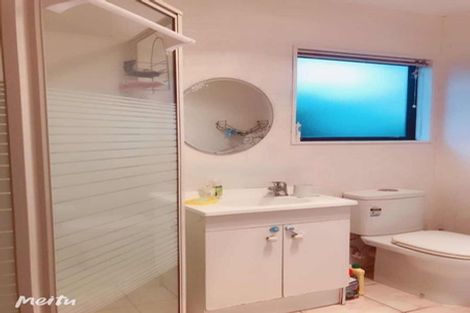 Photo of property in 22 Tamaki Bay Drive, Pakuranga, Auckland, 2010