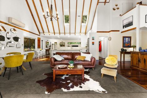 Photo of property in 82 Tauroa Road, Havelock North, 4130