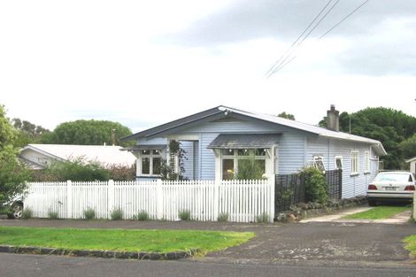 Photo of property in 127 Shackleton Road, Mount Eden, Auckland, 1024