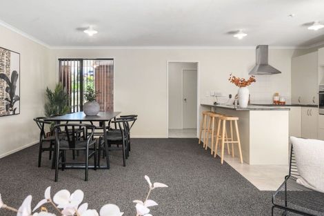 Photo of property in 1/16 Highgrove Drive, Grandview Heights, Hamilton, 3200