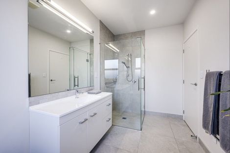 Photo of property in 54 Eriksen Road, Te Awa, Napier, 4110