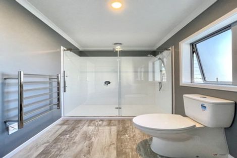 Photo of property in 4b Horoeka Street, Stokes Valley, Lower Hutt, 5019