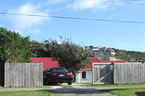 Photo of property in 9 Matatiro Street, Titahi Bay, Porirua, 5022