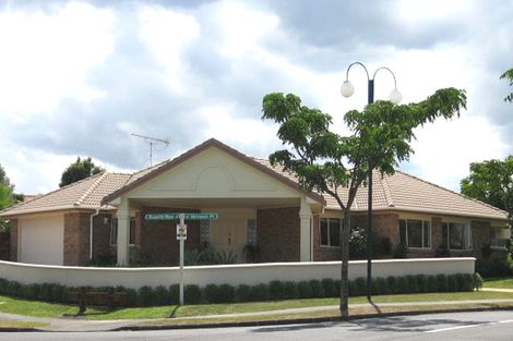 Photo of property in 10 Vermeer Place, West Harbour, Auckland, 0618