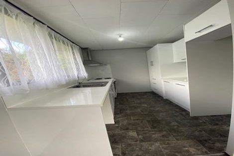 Photo of property in 510a Blockhouse Bay Road, Blockhouse Bay, Auckland, 0600