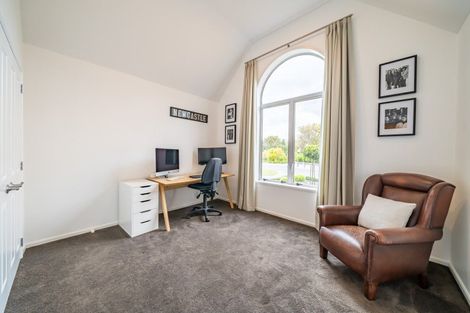 Photo of property in 65 Mount Marua Way, Timberlea, Upper Hutt, 5018