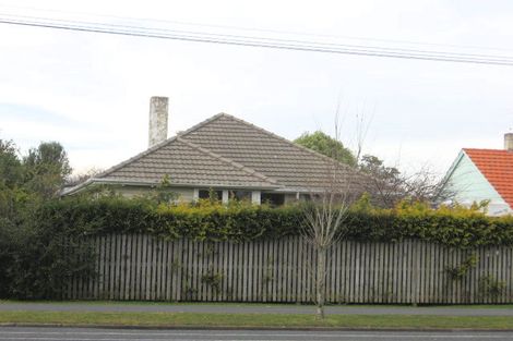 Photo of property in 1076 Heaphy Terrace, Fairfield, Hamilton, 3214