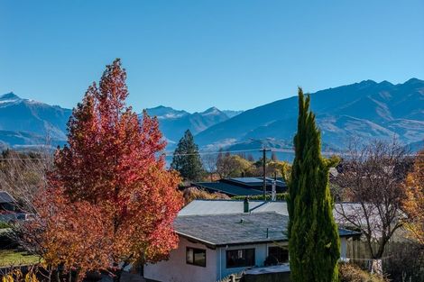 Photo of property in 43 Hunter Crescent, Wanaka, 9305