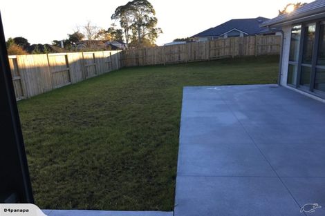 Photo of property in 10 Kayelene Place, Omokoroa, 3114