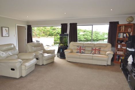 Photo of property in 89 Costley Street West, Carterton, 5713