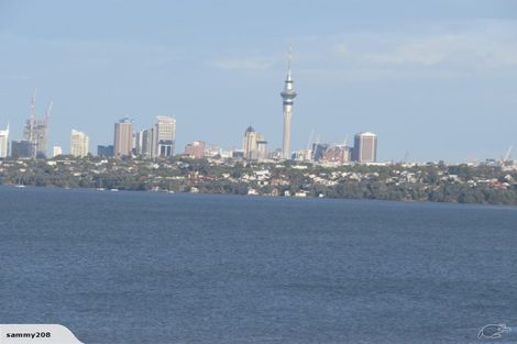 Photo of property in 47 Harbour View Road, Te Atatu Peninsula, Auckland, 0610