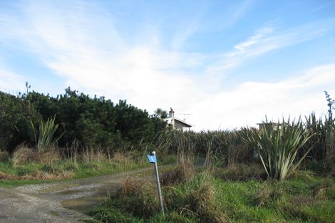 Photo of property in 6/4 Foveaux Street, Oreti Beach, Invercargill, 9879