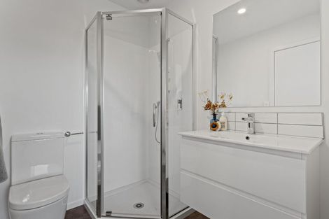 Photo of property in 2/28 Westgate Drive, Westgate, Auckland, 0614