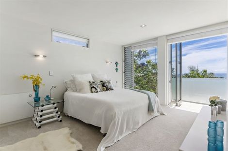 Photo of property in 10a Eastcliffe Road, Castor Bay, Auckland, 0620