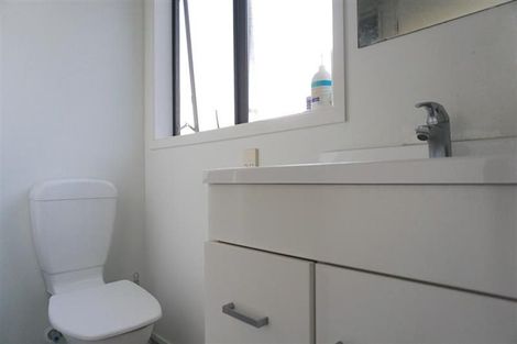 Photo of property in 16/36 West Coast Road, Glen Eden, Auckland, 0602