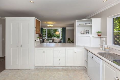 Photo of property in 34 Awanui Drive, Waikanae, 5036