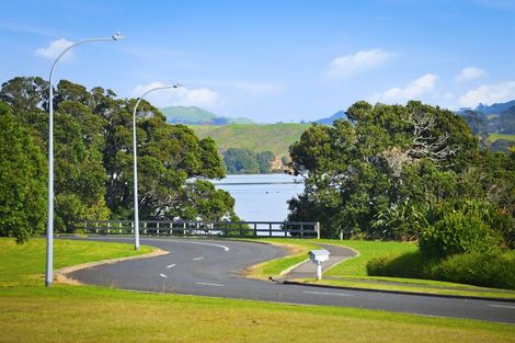 Photo of property in 166 Torkar Road, Clarks Beach, 2122