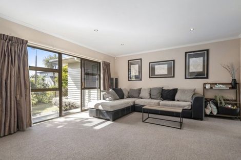 Photo of property in 10 Dittmer Drive, Awapuni, Palmerston North, 4412