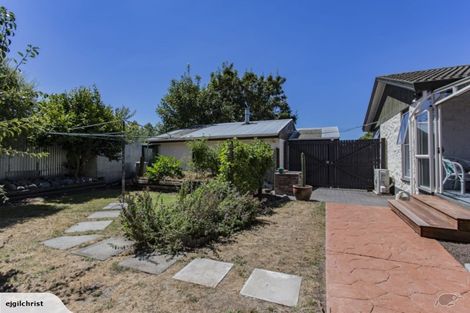 Photo of property in 8 Ensors Place, Waikuku Beach, 7402