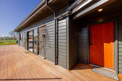 Photo of property in 39 Great North Road, Waipawa, 4210