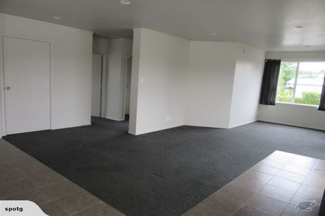 Photo of property in 3/8 Hinekohu Street, New Lynn, Auckland, 0600