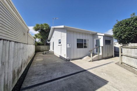 Photo of property in 11 Richmond Street, Fitzroy, New Plymouth, 4312