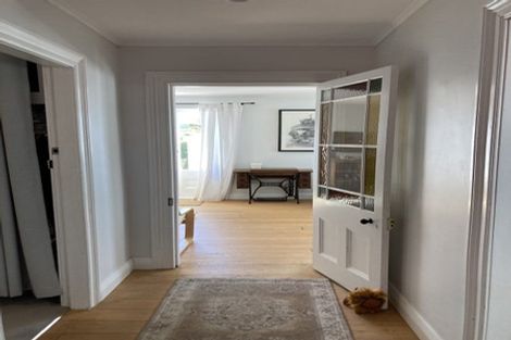 Photo of property in 20 Vincent Road, Northcote Point, Auckland, 0627