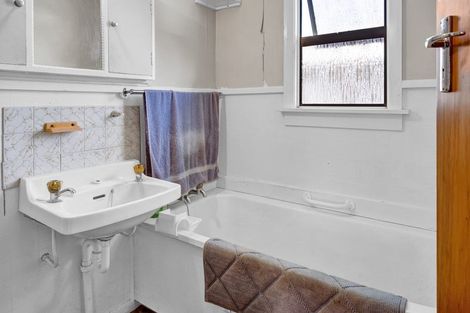 Photo of property in 5 Caplen Street, Hawera, 4610