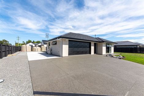 Photo of property in 52 Cross Street, Sefton, 7477