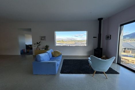 Photo of property in 3 Waxeye Lane, Lake Hawea, 9382