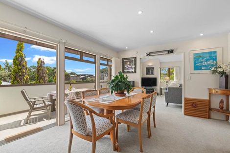 Photo of property in 13a Marellen Drive, Red Beach, 0932