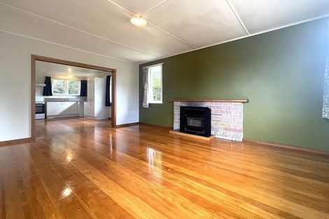Photo of property in 82 Brois Street, Frankleigh Park, New Plymouth, 4310