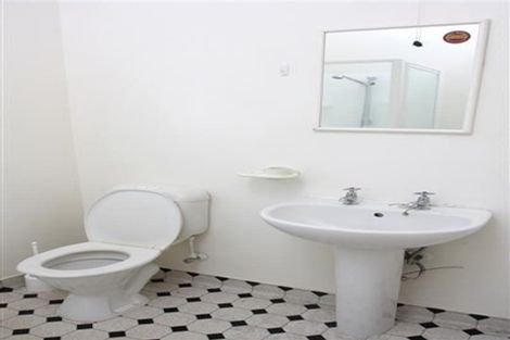 Photo of property in 53b Cambridge Terrace, Waiwhetu, Lower Hutt, 5010