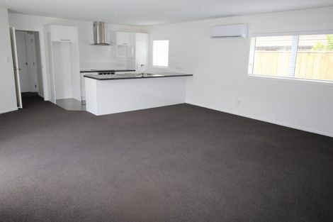 Photo of property in 13 Sutherland Crescent, Westbrook, Palmerston North, 4412
