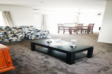 Photo of property in 2a Rustic Avenue, Mount Roskill, Auckland, 1041