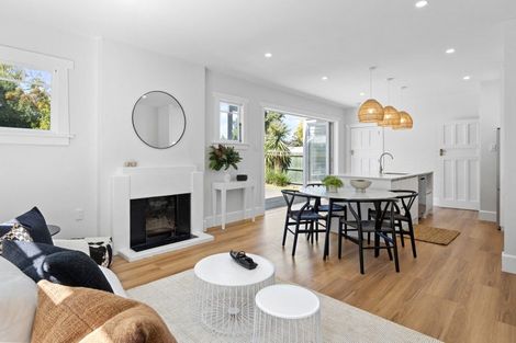 Photo of property in 224 Geraldine Street, Edgeware, Christchurch, 8013