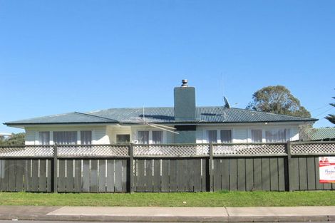 Photo of property in 2/58 Cargill Street, Papakura, 2110