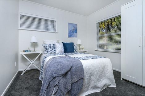 Photo of property in 36 Paramu Avenue, Birkdale, Auckland, 0626