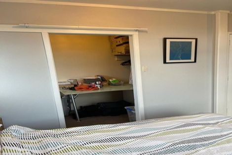 Photo of property in 13 Rickards Place, New Lynn, Auckland, 0600