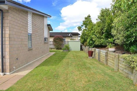 Photo of property in 12 Whares Court, Silverdale, 0932