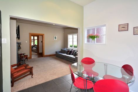 Photo of property in 58 Argyle Street, Mornington, Dunedin, 9011