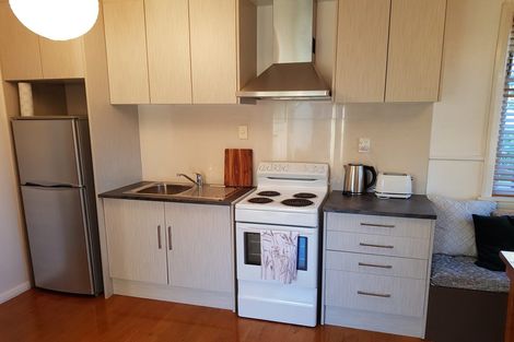 Photo of property in 39 Auburn Avenue, Upper Riccarton, Christchurch, 8041