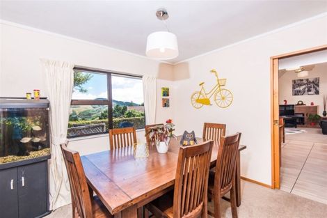 Photo of property in 3 Ronald Woolf Place, Churton Park, Wellington, 6037