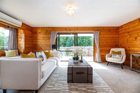 Photo of property in 1/64 Waimumu Road, Massey, Auckland, 0614