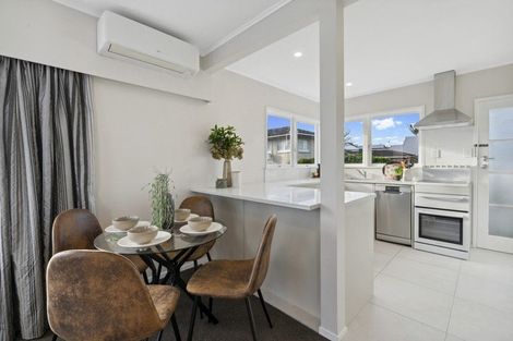 Photo of property in 1/22a Wolsley Avenue, Milford, Auckland, 0620